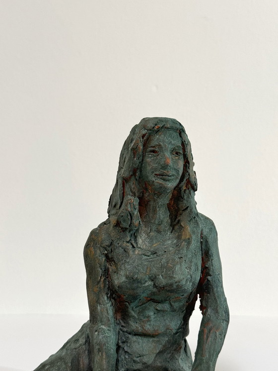 Image 1 of Terracotta sculptuur - een vrouw - Yolande Ide (1931)