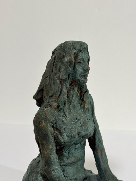 Image 1 of Terracotta sculptuur - een vrouw - Yolande Ide (1931)