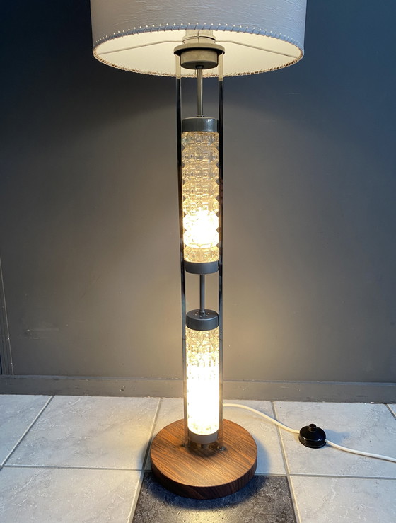 Image 1 of Vloerlamp met Glas voet en zijden kap van Richard Essig voor Besigheim, jaren 70