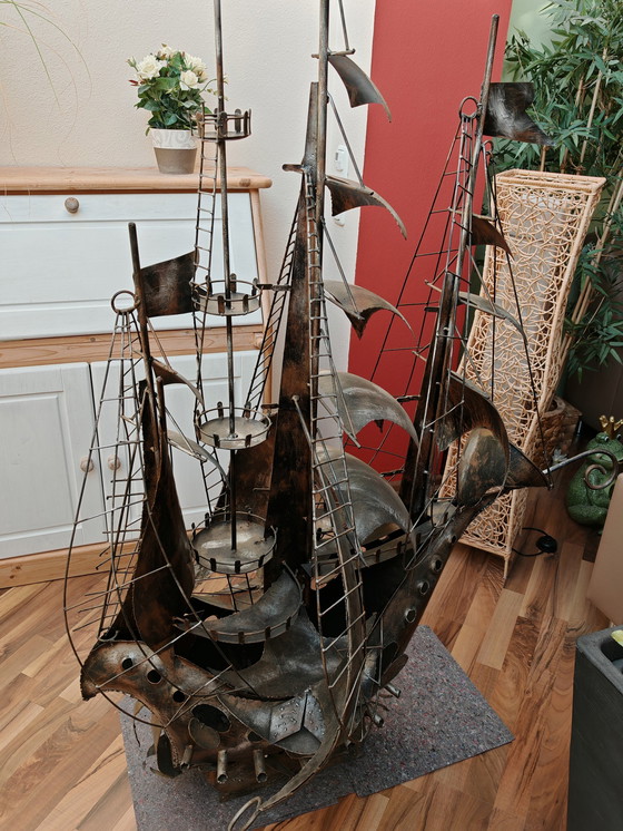 Image 1 of Sculptuur 4 masten zeilschip metaal, uniek stuk, enig in zijn soort