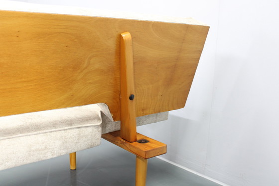 Image 1 of 1960S Miroslav Navratil Cabrio Gerestaureerd Dagbed Sofa, Tsjecho-Slowakije