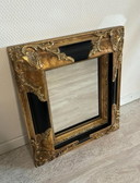 Vintage spiegel in gouden lijst