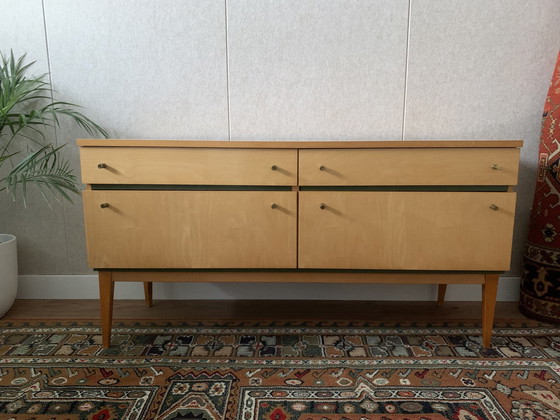 Image 1 of Vintage Lowboard Dressoir Hout Mid Century Tv Meubel Beuken