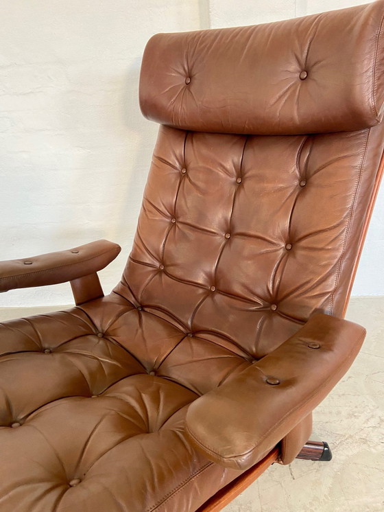 Image 1 of Vintage Zweedse Mid Century Gøte Møbler leren draaistoel