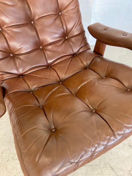 Image 1 of Vintage Zweedse Mid Century Gøte Møbler leren draaistoel