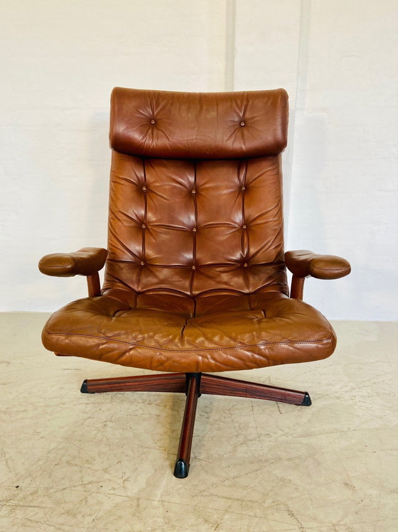 Image 1 of Vintage Zweedse Mid Century Gøte Møbler leren draaistoel