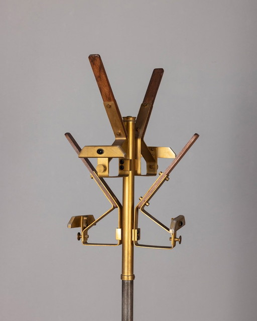Vintage 1960S Kapstok In Marmer Messing En Hout Italiaans Ontwerp