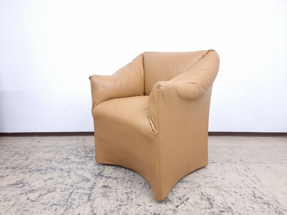 Image 1 of Cassina Tentazione fauteuil cognac #2 design fauteuil echt leer fauteuil Mario Bellini