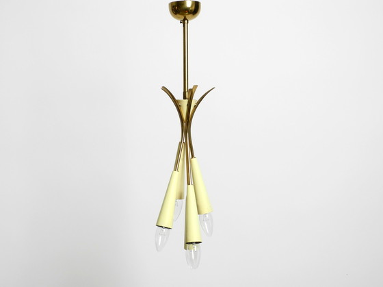 Image 1 of Zeldzame originele Mid Century Modern messing plafondlamp met vijf armen met kegels naar beneden