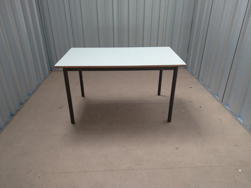 Formica tafel Elbe