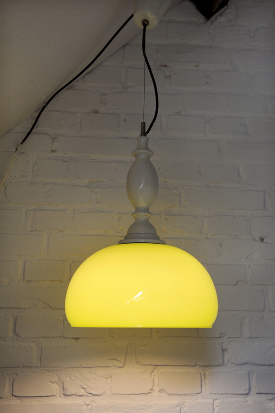 Image 1 of Vintage hanglamp groen opaline glas met wit houten armatuur