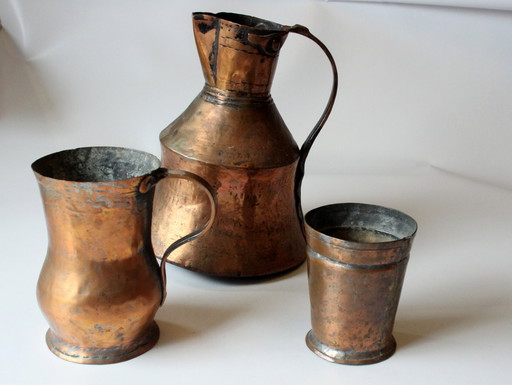 Driedelige vintage set koperen kan, koperen kan, koperen bierpul/mok - geweldige decoratie voor vloeren van landhuizen
