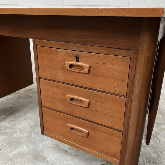 Image 1 of Vintage Deens Bureau