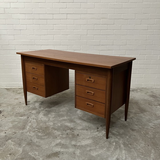 Image 1 of Vintage Deens Bureau