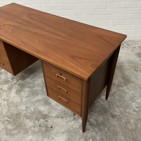 Image 1 of Vintage Deens Bureau