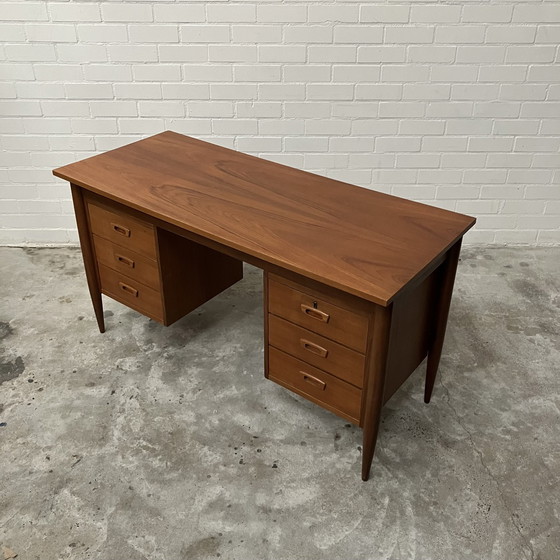 Image 1 of Vintage Deens Bureau