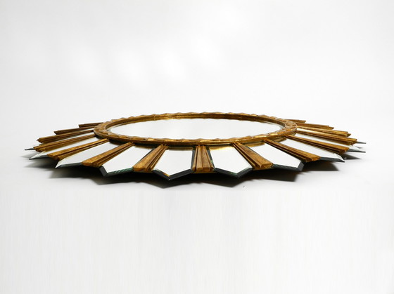 Image 1 of Grote vergulde Italiaanse XXL Regency Sunburst Wandspiegel | diameter 93 cm