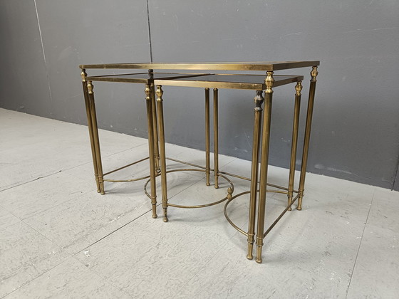 Image 1 of Verguld metalen neoklassieke salontafel set op de wijze van Maison Jansen, 1960S
