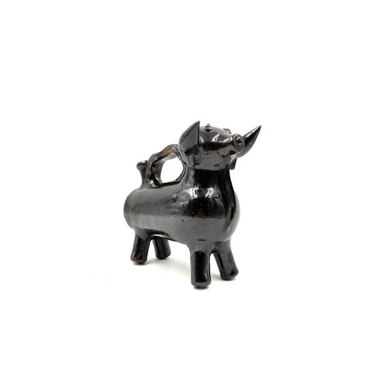 Image 1 of Sculptuur van vintage kruik in de vorm van een stier, Frankrijk 1970