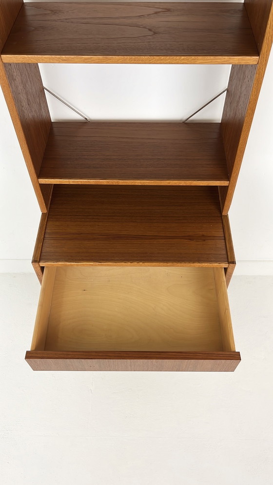 Image 1 of Teak Fineren Zweedse Vintage Boekenkast 