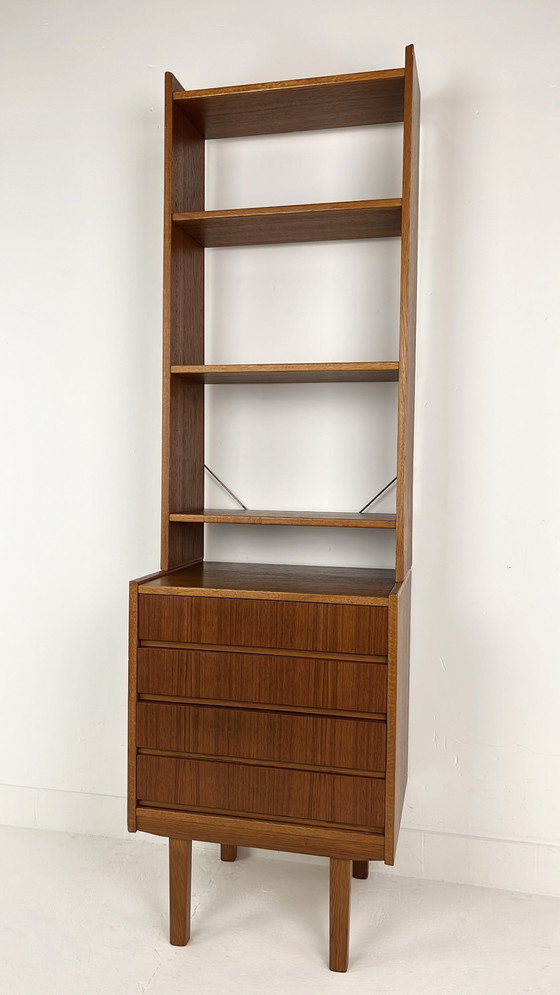 Image 1 of Teak Fineren Zweedse Vintage Boekenkast 