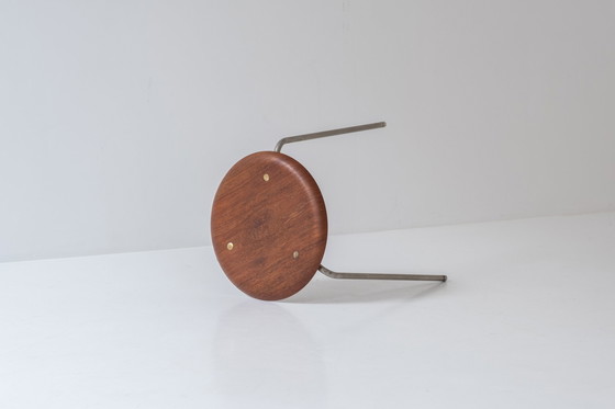 Image 1 of Fritz Hansen DOT kruk van Arne Jacobsen