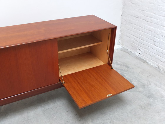 Image 1 of V-Form Teak Sideboard van Oswald Vermaercke