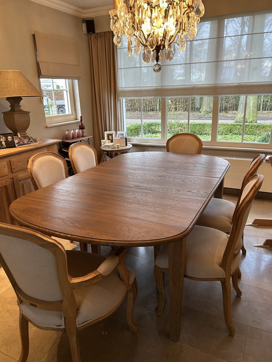 Image 1 of Massieve Tafel Met 4 Stoelen En 2 Zetel Stoelen