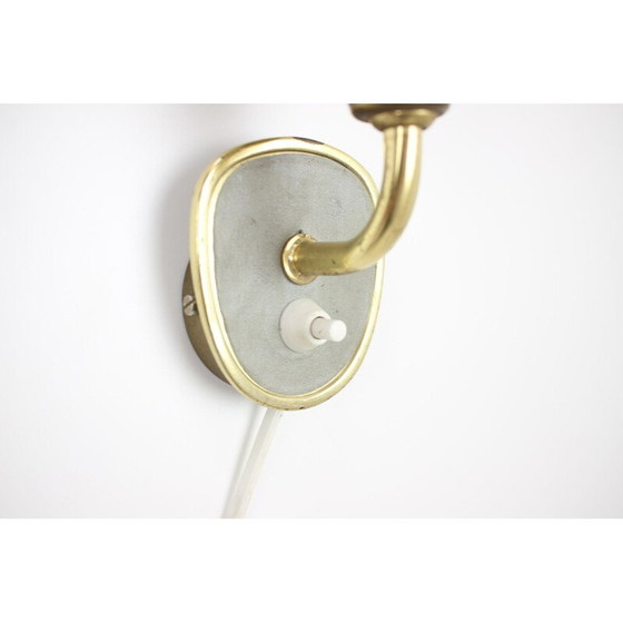 Image 1 of Mid-eeuwse Duitse wandlamp van messing en glas, jaren 1960