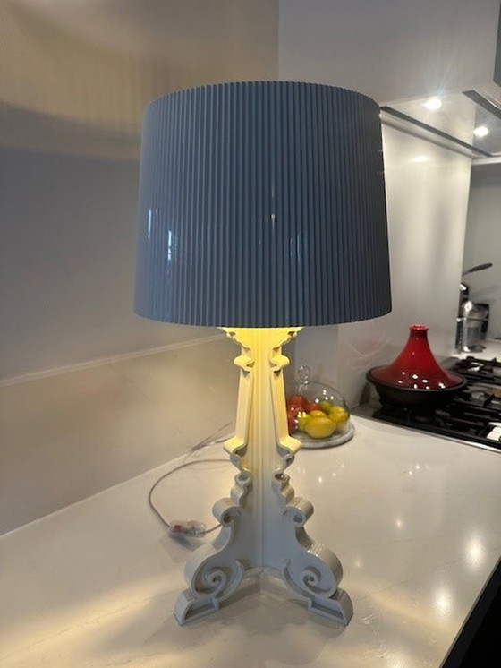 Image 1 of Kartell Bourgie Lamp wit met vergulde binnenkant