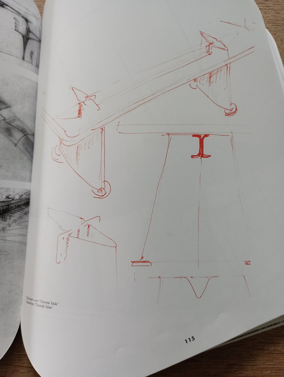 Image 1 of Tecta Trapèze tafel