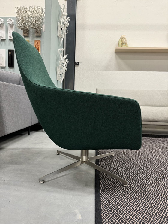 Image 1 of Montis Enzo Fauteuil groen stof Draai stoel 