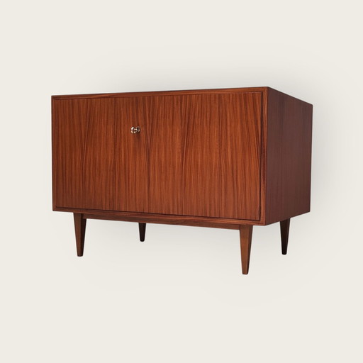 Mid Century Kast