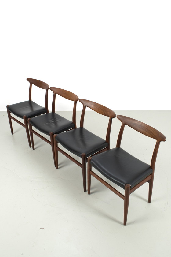 Image 1 of 4x ‘ans Wegner 'W2’  stoelen