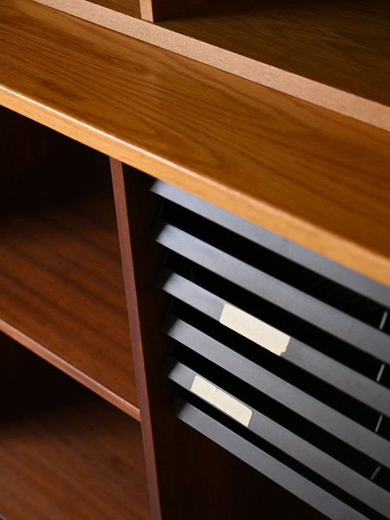 Image 1 of Scandinavische eiken kantoorkast uit 1960 met metalen poten en roldeur