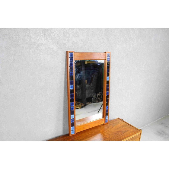 Image 1 of Deense vintage kaptafel van teakhout, jaren 1960