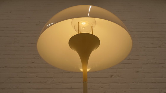 Image 1 of Vintage Vloerlamp | Louis Poulsen | Panthella | Verner Panton