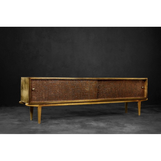 Image 1 of Vintage berkenhouten dressoir met koperreliëf, 1960