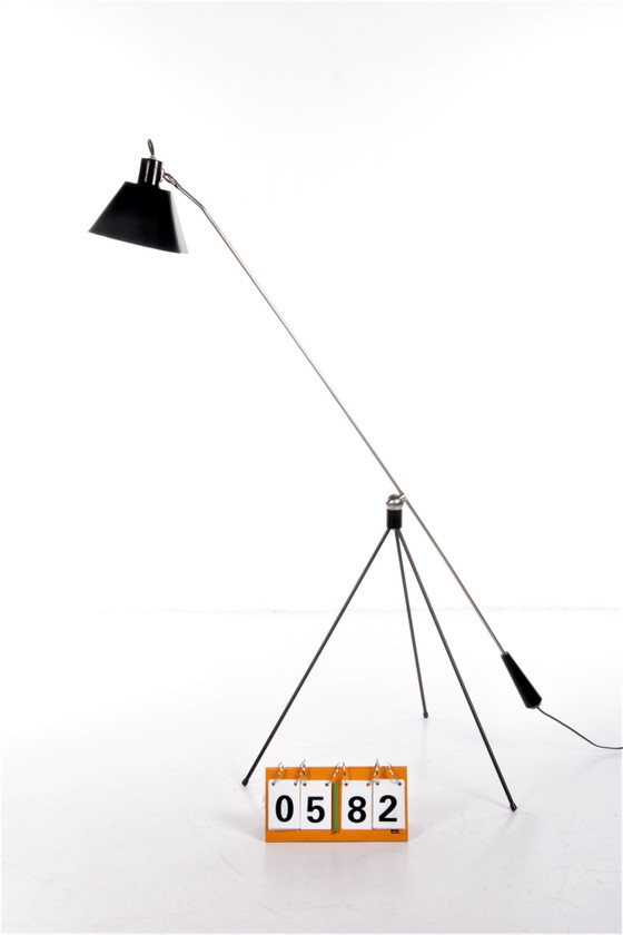 Image 1 of Artiforte Magneto vloerlamp ontwerp van H.Fillekes Jaren50 Nederland