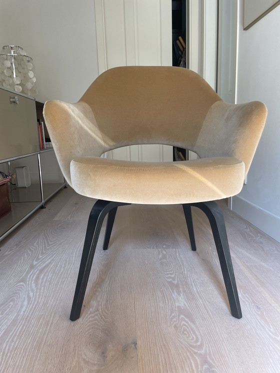 Image 1 of Knoll Saarinen Conference Chair met armleuningen