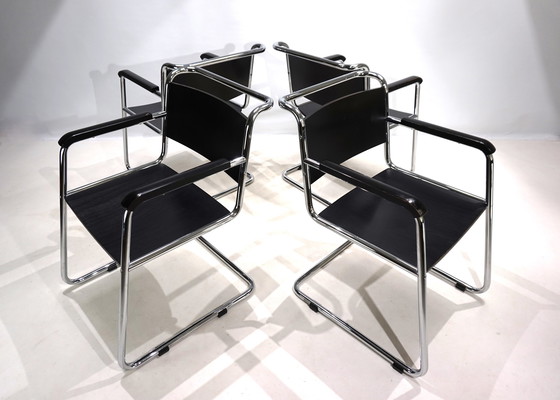 Image 1 of Set van 4 vrijdragende Bauhaus eetkamerstoelen, 1980