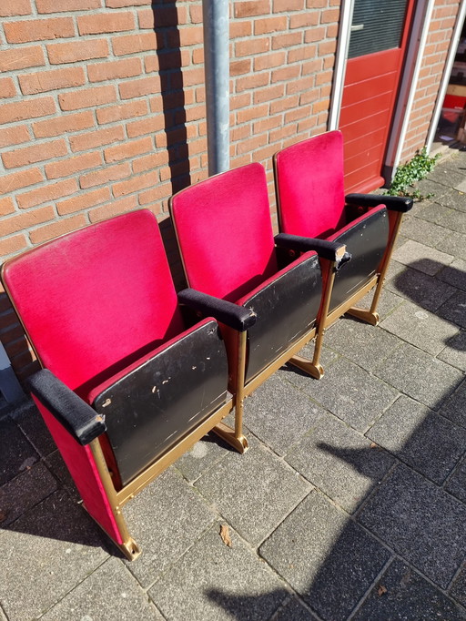 Vintage Bioscoopstoelen 2 Rijen Van 3 Stoelen Red Velvet