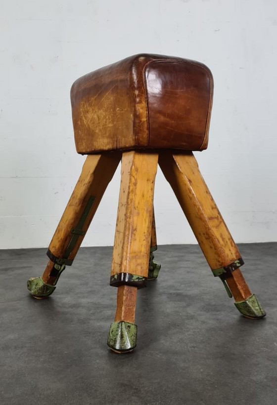 Image 1 of Vintage turnbok