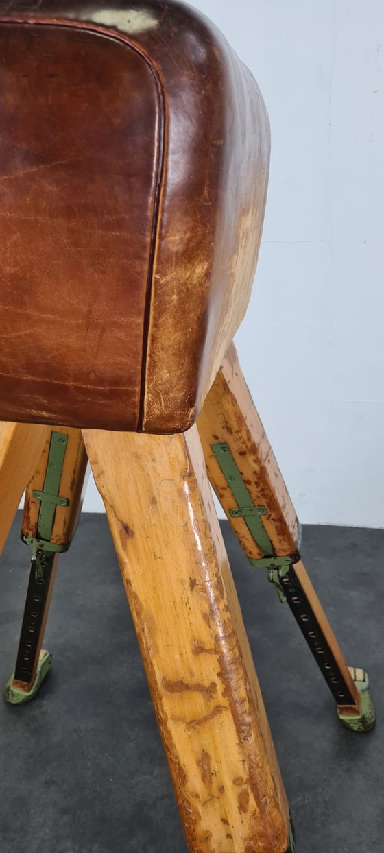 Image 1 of Vintage turnbok