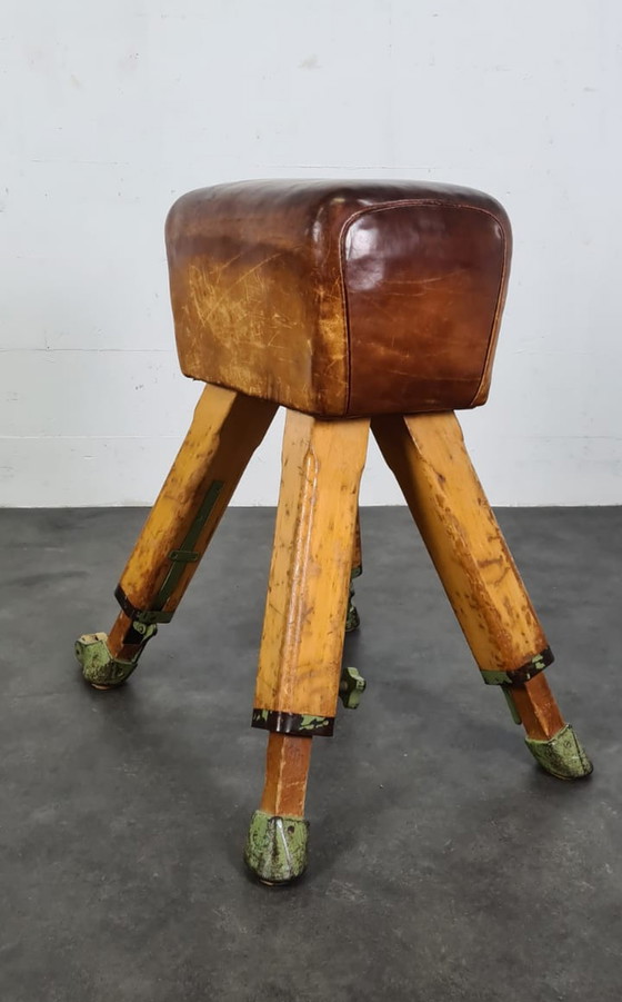 Image 1 of Vintage turnbok