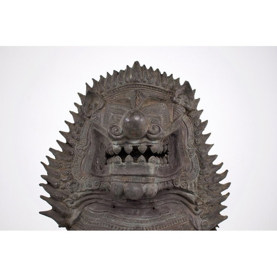 Image 1 of Paar vintage bronzen "Singha" tempel bescherm leeuwen, Thailand