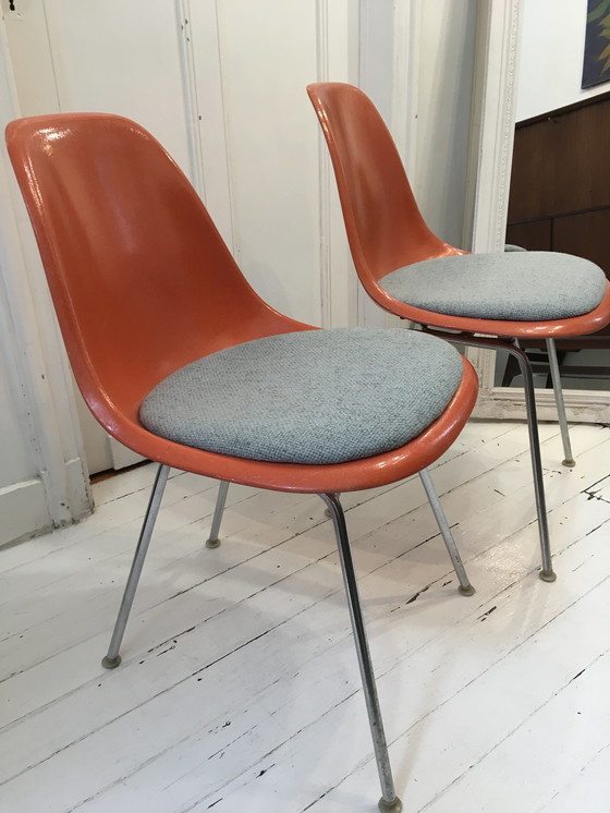 Image 1 of 2x Herman Miller fiberglass chair