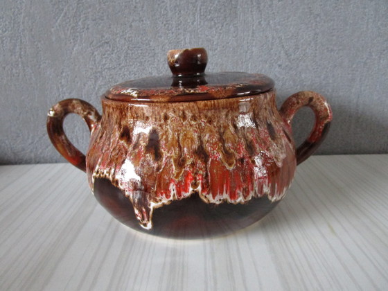 Image 1 of Vallauris Koffieservies - Rood Roze En Bruin Geëmailleerd Terracotta (Circa 1950)