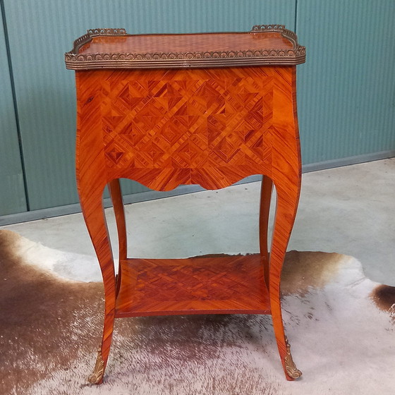 Image 1 of Parquetry Table Ambulante