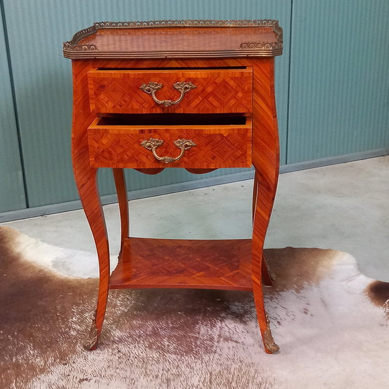 Image 1 of Parquetry Table Ambulante